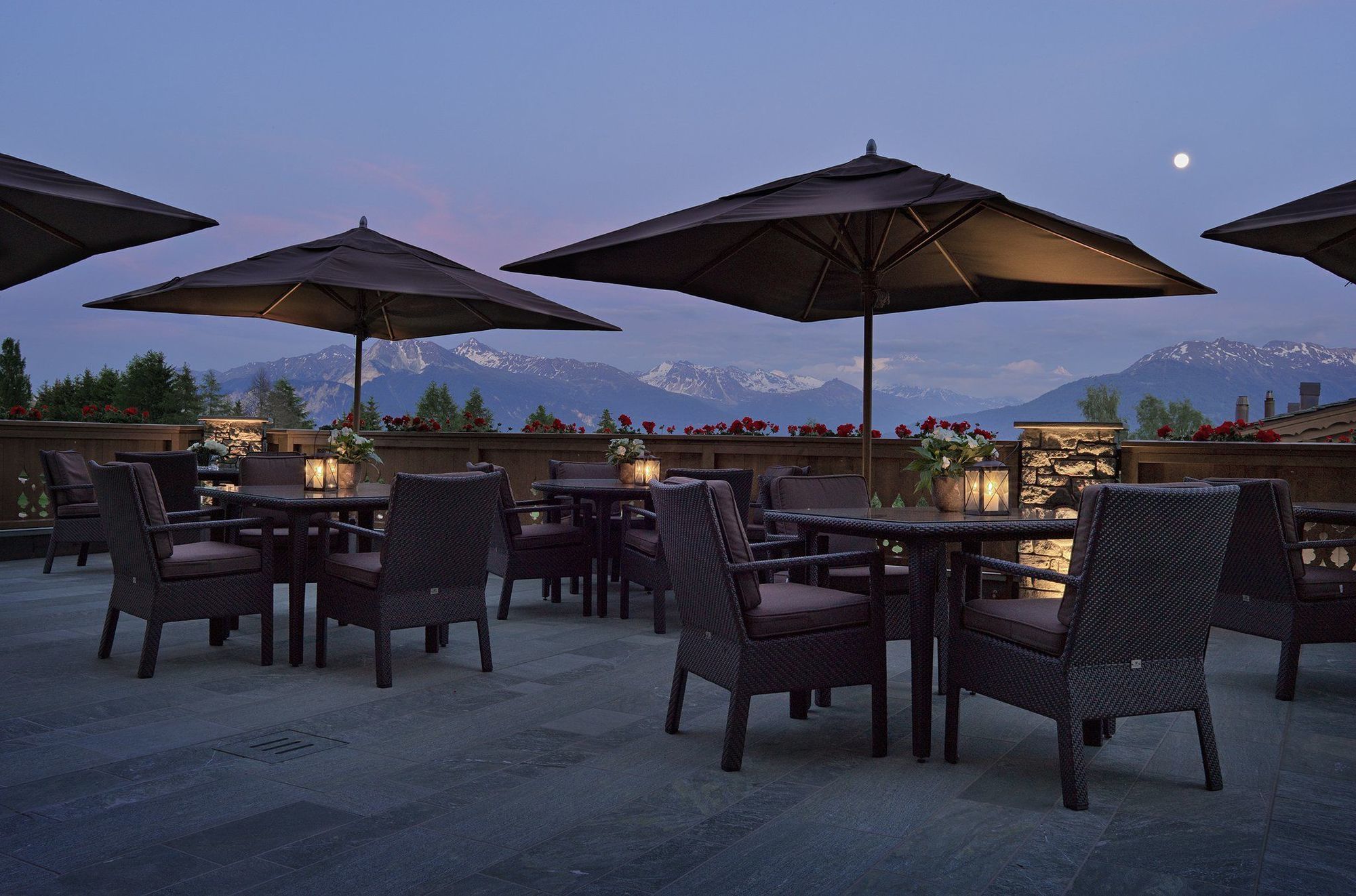 Guarda Golf Hotel & Residences Crans-Montana Restaurant photo